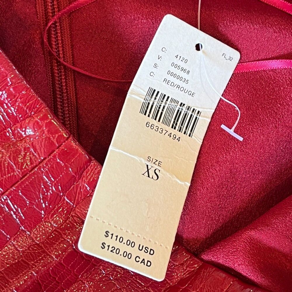 Porridge Anthropologie NEW with flaw Red Faux Snakeskin Mini Skirt XS Shiny - Picture 6 of 10